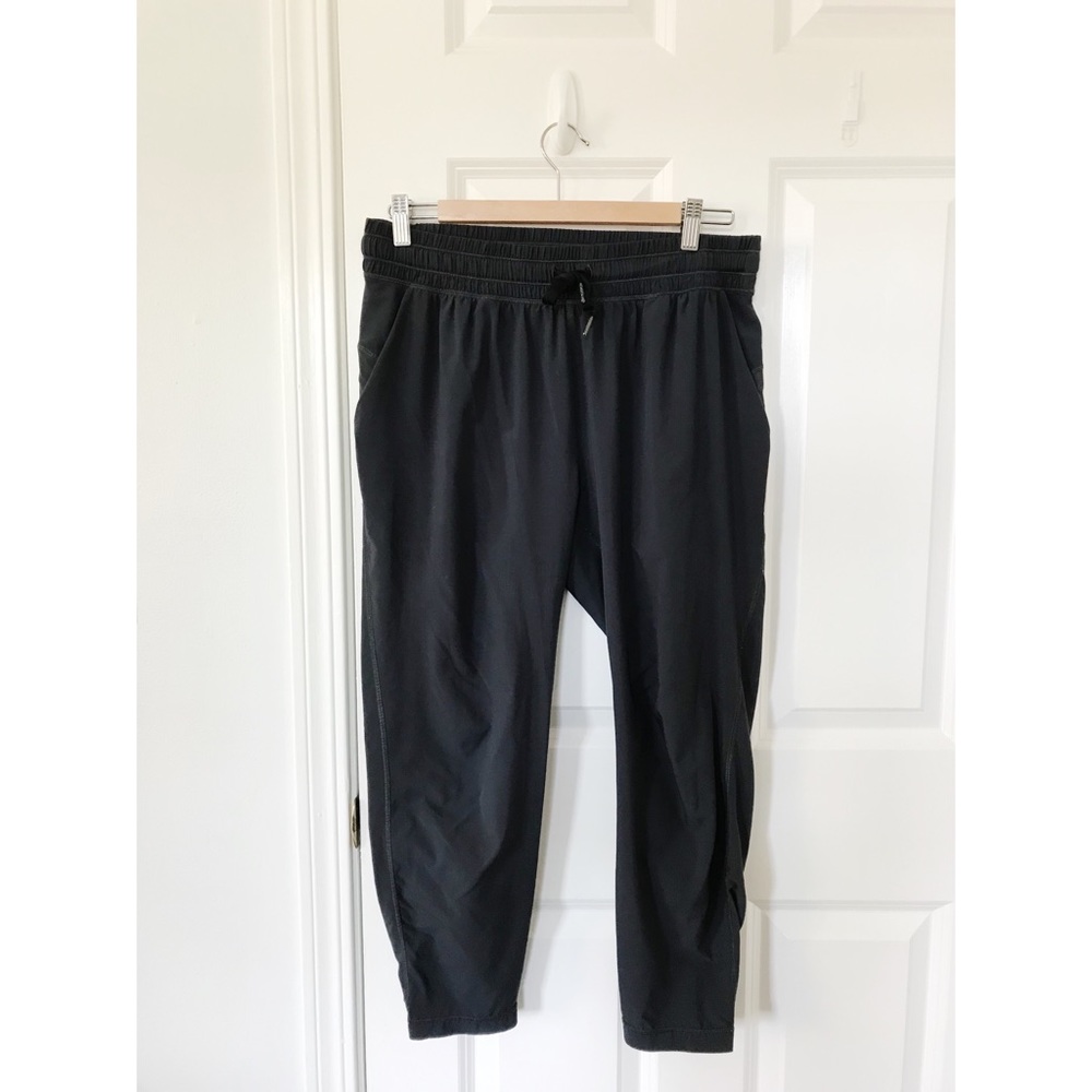 LULULEMON | Namaskar Crop - Melanite Color